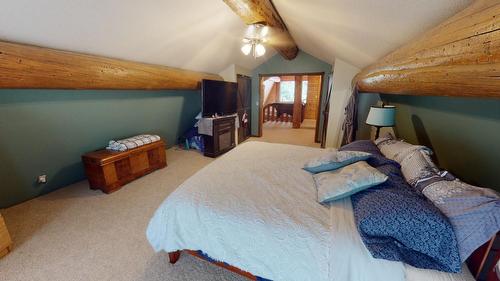 3549 Silver Spring Drive, Cranbrook, BC - Indoor Photo Showing Bedroom