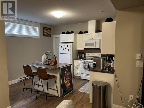 10923 105 Avenue, Fort St. John, BC - Indoor Photo Showing Kitchen