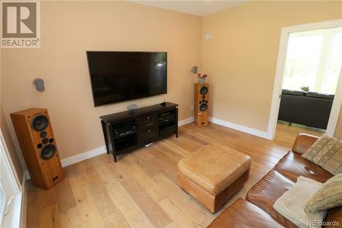 55 Bayview Heights, Grand Manan, NB - Indoor Photo Showing Living Room