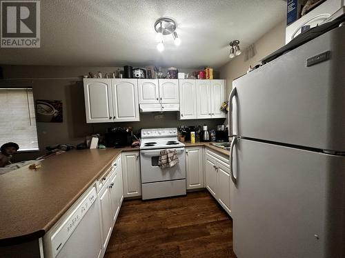 8819 101 Avenue, Fort St. John, BC - Indoor Photo Showing Kitchen