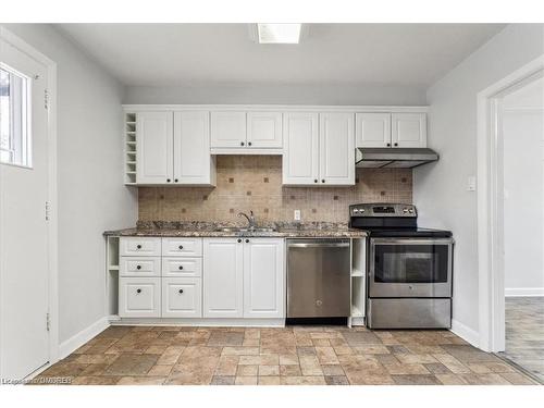 2432 First Street, Burlington, ON - Indoor Photo Showing Kitchen