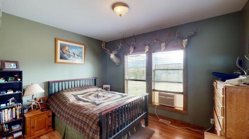 7229 Highway 3/93, Cranbrook, BC - Indoor Photo Showing Bedroom