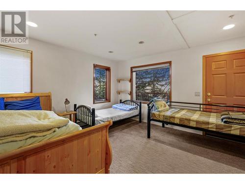6395 Whiskey Jack Road, Big White, BC - Indoor Photo Showing Bedroom
