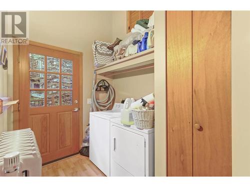 6395 Whiskey Jack Road, Big White, BC - Indoor Photo Showing Laundry Room