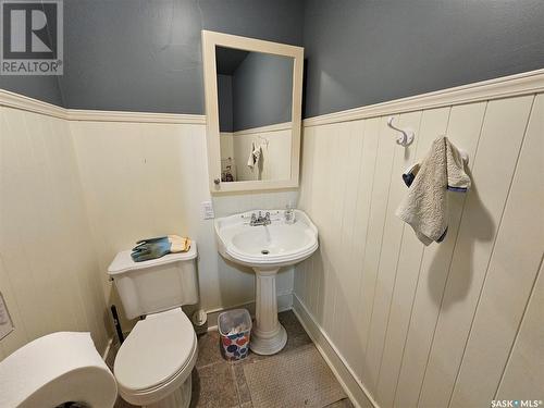 611 Colonel Otter Drive, Swift Current, SK - Indoor Photo Showing Bathroom