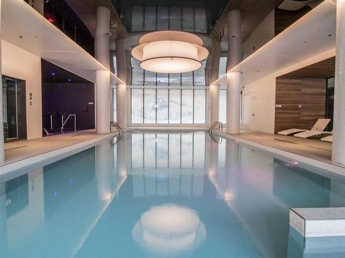 Piscine - 727-1000 Rue Ottawa, Montréal (Le Sud-Ouest), QC - Indoor Photo Showing Other Room With In Ground Pool