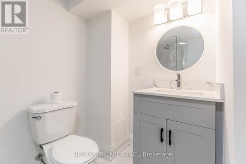 273 Anne St N, Barrie, ON - Indoor Photo Showing Bathroom