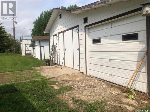 102 1St Street N, Endeavour, SK - Outdoor With Exterior