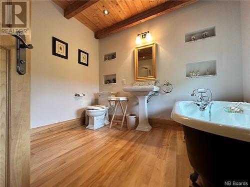 495 & 497 Rte 118, Gray Rapids, NB - Indoor Photo Showing Bathroom