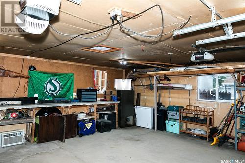 4707 Post Street, Macklin, SK - Indoor Photo Showing Garage