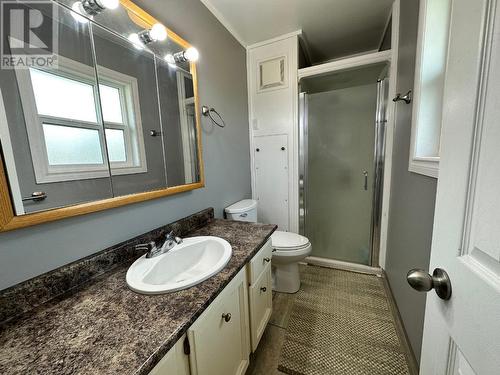 9057 225 Road, Dawson Creek, BC - Indoor Photo Showing Bathroom