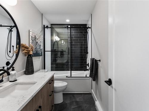 14-3921 Olympian Way, Colwood, BC - Indoor Photo Showing Bathroom
