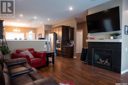 678 Lehrer Crescent, Saskatoon, SK - Indoor Photo Showing Living Room With Fireplace