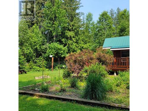 436 Bayview Road, Nakusp, BC - Outdoor