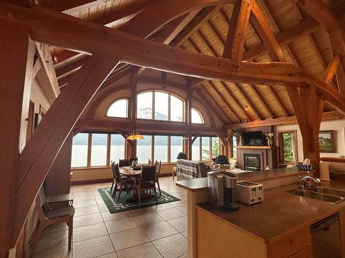 4754 Twin Bays Rd, Kaslo, BC - Indoor With Fireplace