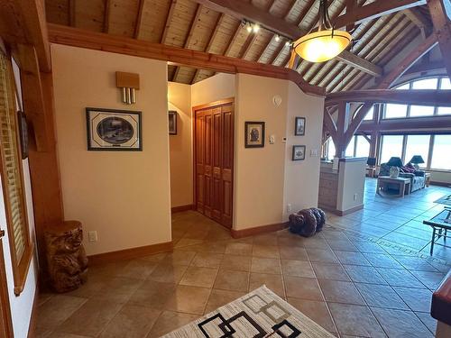 4754 Twin Bays Rd, Kaslo, BC - Indoor Photo Showing Other Room