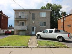 792  - 796 Rue Lamarre  La Prairie, QC J5R 1M7