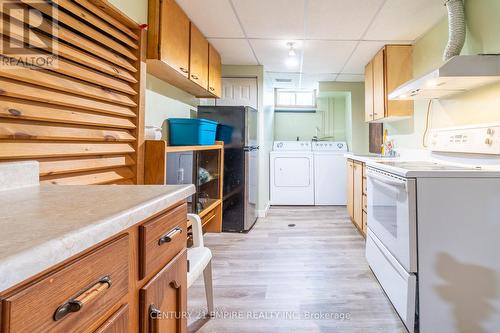 391 Briarhill Ave, London, ON - Indoor Photo Showing Laundry Room