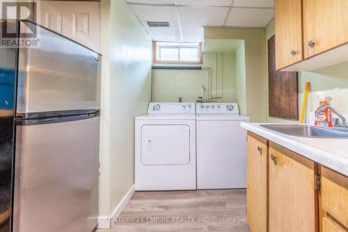 391 Briarhill Avenue, London, ON - Indoor Photo Showing Laundry Room