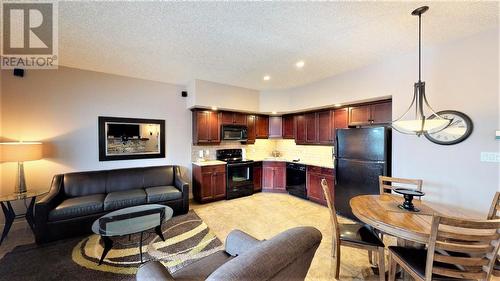 500 Bighorn  Boulevard Unit# 523 B, Radium Hot Springs, BC - Indoor