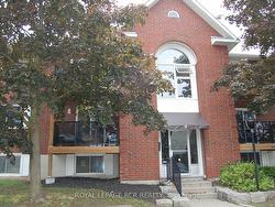 702-565 Greenfield Ave  Kitchener, ON N2C 2P5