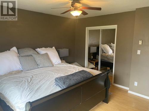 5246 Haynes Road, Oliver, BC - Indoor Photo Showing Bedroom