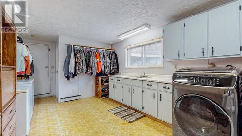 5246 Haynes Road, Oliver, BC - Indoor Photo Showing Laundry Room