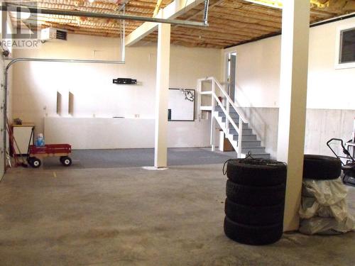 875/877 Armentieres Road, Sorrento, BC - Indoor Photo Showing Basement