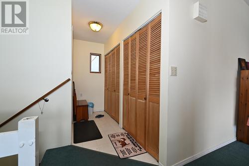 875/877 Armentieres Road, Sorrento, BC - Indoor Photo Showing Other Room