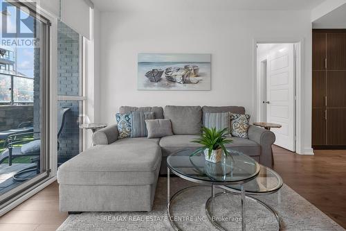 ##G14 -375 Sea Ray Ave, Innisfil, ON - Indoor Photo Showing Living Room