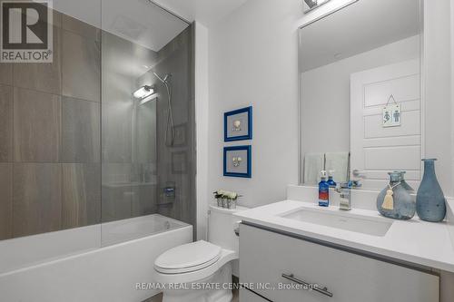 ##G14 -375 Sea Ray Ave, Innisfil, ON - Indoor Photo Showing Bathroom