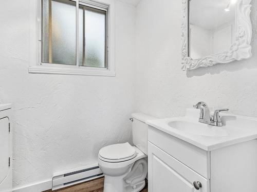 Salle de bains - 5866 Av. Des Ormeaux, Montréal (Anjou), QC - Indoor Photo Showing Bathroom