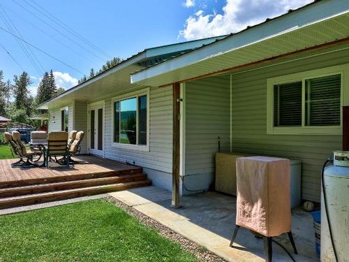 9 Ferry Rd, Clearwater, BC - Outdoor With Deck Patio Veranda With Exterior