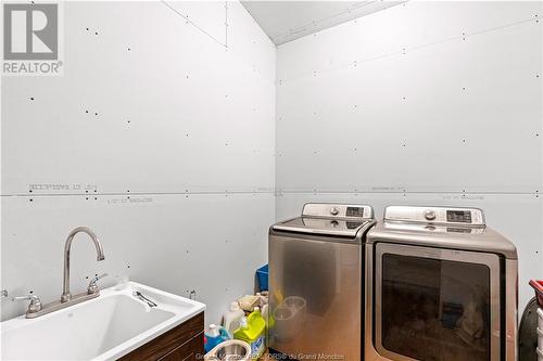 1645 Girouardville Rd, Saint-Maurice, NB - Indoor Photo Showing Laundry Room