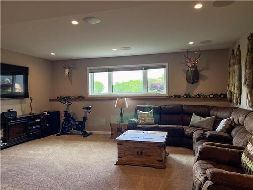 Brandon, Manitoba - Indoor Photo Showing Living Room