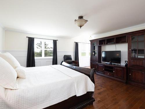 Chambre Ã  coucher principale - 500  - 500A Rg Roy, Sainte-Martine, QC - Indoor Photo Showing Bedroom