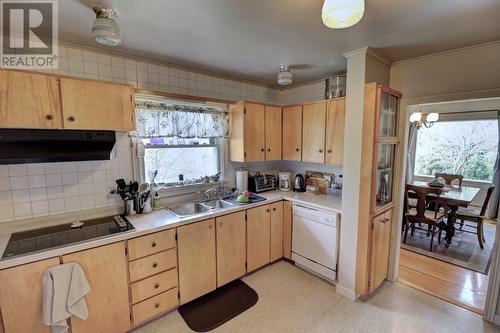275 Elizabeth Avenue, St.John'S, NL - Indoor Photo Showing Kitchen With Double Sink
