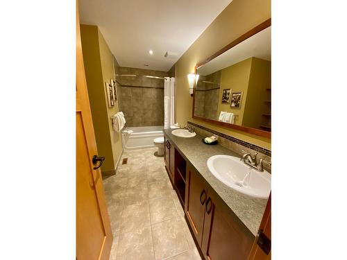 13 (D3) - 5150 Fairway Drive, Fairmont Hot Springs, BC - Indoor Photo Showing Bathroom