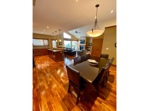 13 (D3) - 5150 Fairway Drive, Fairmont Hot Springs, BC - Indoor Photo Showing Dining Room