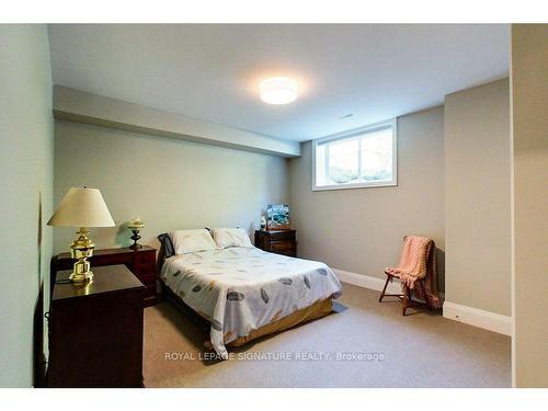 103 Mcmullen Crt, Blue Mountains, ON - Indoor Photo Showing Bedroom