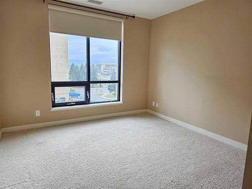 2408-2260 Sleeping Giant Parkway, Thunder Bay, ON - Indoor Photo Showing Other Room