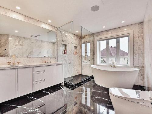 Ensuite bathroom - 239 Rue Lacoste, Laval (Sainte-Dorothée), QC - Indoor Photo Showing Bathroom