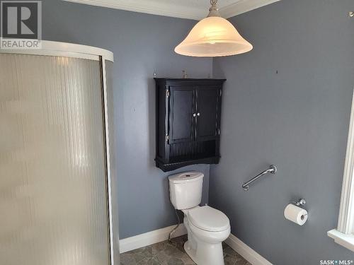 302 Humboldt Street, Jansen, SK - Indoor Photo Showing Bathroom