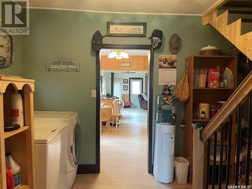109 1St Avenue S, Dorintosh, SK - Indoor Photo Showing Laundry Room
