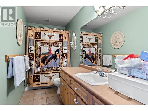 7915 Machete Lake Road, Bridge Lake, BC - Indoor Photo Showing Bathroom