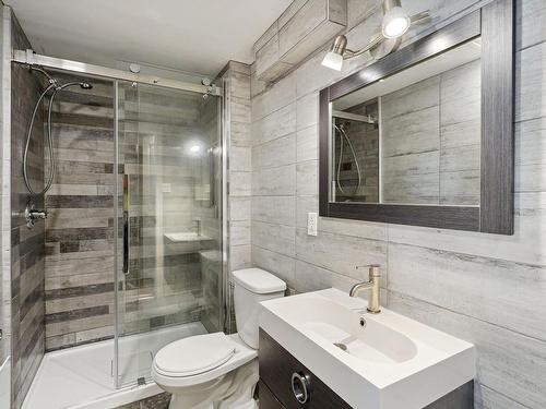 Bathroom - 19 Rue Claude-Vivier, Montréal (Verdun/Île-Des-Soeurs), QC 