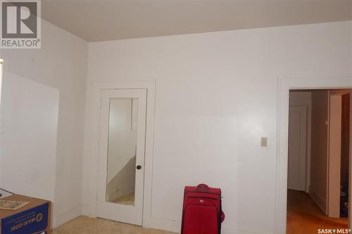 10 D Avenue, Willow Bunch, SK - Indoor Photo Showing Other Room