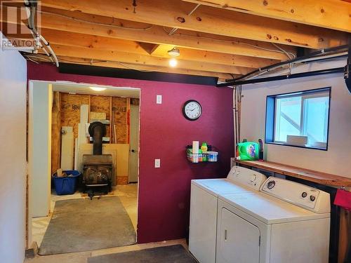 225 Barnes Creek Forest Service Road, Edgewood, BC - Indoor Photo Showing Laundry Room