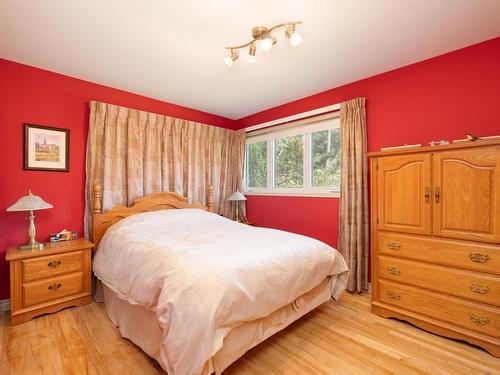Master bedroom - 5960 Rue Marceau, Montréal (Pierrefonds-Roxboro), QC - Indoor Photo Showing Bedroom