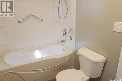 251 2Nd Avenue W, Bengough, SK - Indoor Photo Showing Bathroom